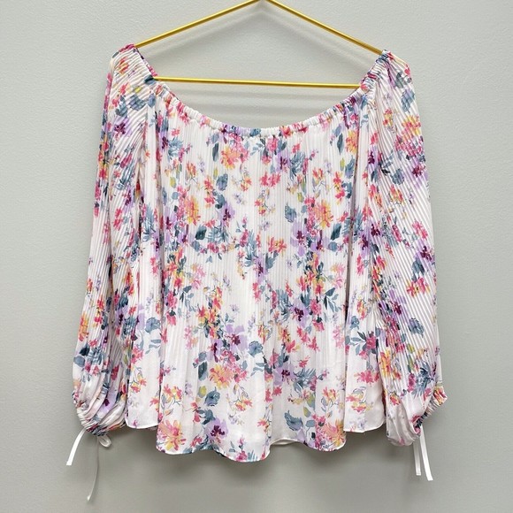 Tart Collections Cole Top Size Medium Off Shoulder Pleated Flowy Floral NWT $178 - Picture 2 of 10